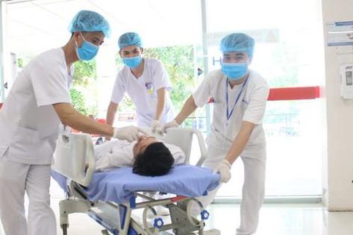 7 ngày nghỉ Tết: Gần 600 ca khám, cấp cứu do thức ăn, bia rượu
