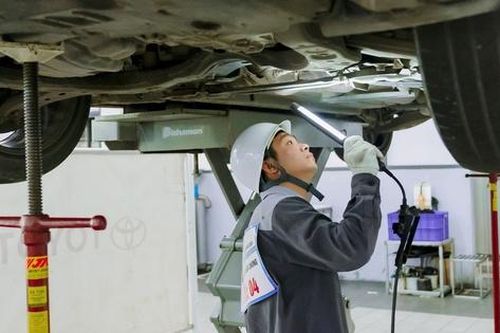 Ô tô cần bảo dưỡng những gì sau chuyến du xuân dài?