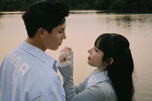 Cặp đôi Vbiz lộ 'hint' hẹn hò ngay Tết giờ ra sao?