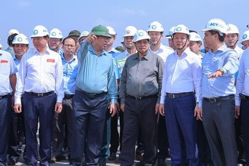 Thủ tướng đôn đốc tiến độ các dự án hạ tầng giao thông trọng điểm khu vực phía Nam