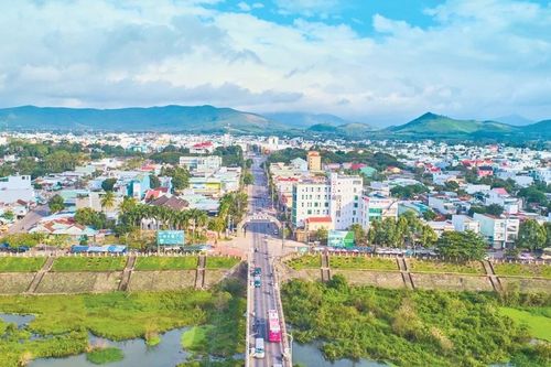 An Khê vững bước đi lên