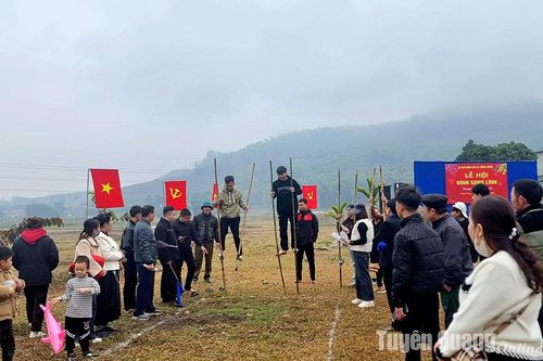 Tưng bừng Lễ hội đình làng Song Lĩnh