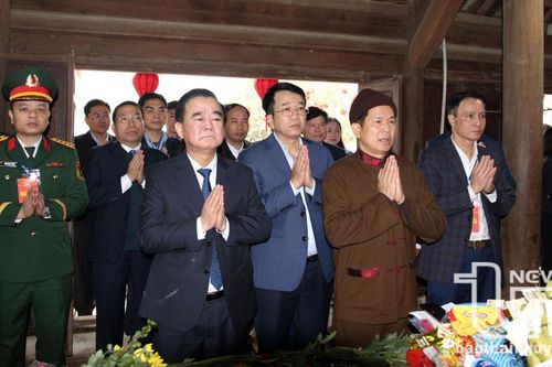 Khai hội Đình – đền – chùa Cầu Muối