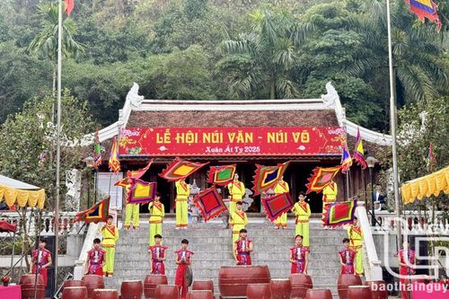 Khai hội Núi Văn - Núi Võ Xuân Ất Tỵ 2025