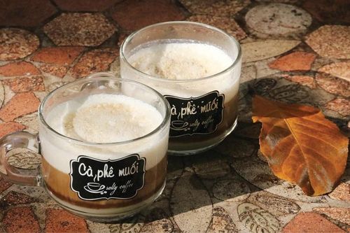 Cà phê muối đem cả thế giới về Huế