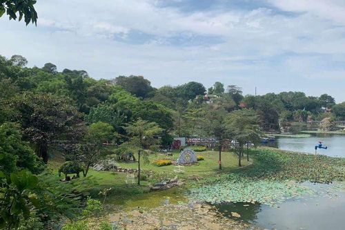 Đồng Nai: Nhộn nhịp sắc Xuân tại các điểm du lịch, đền, chùa