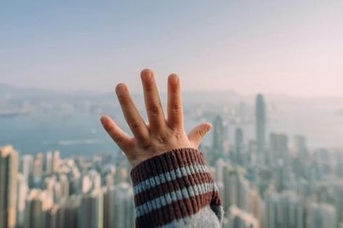 Mức sinh giảm kỷ lục, dân sinh và kinh tế Việt Nam từ 2025 sẽ thay đổi thế nào?