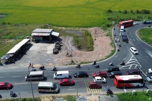 An Giang: Kẹt xe kéo dài trên tuyến tránh Long Xuyên
