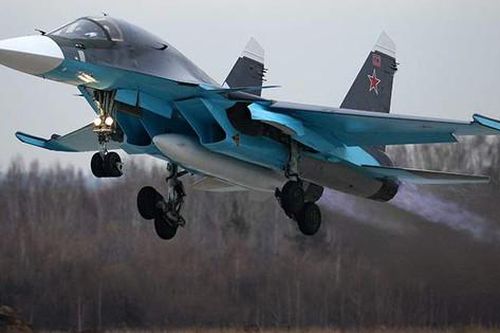 Su-35S hộ tống Su-34 phá hủy cứ điểm của Ukraine ở Kursk
