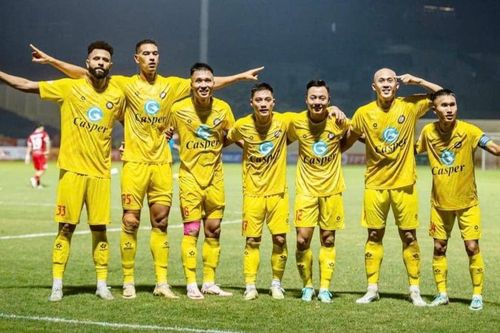 CLB V-League nào 'mở hàng' năm mới cho bóng đá Việt Nam?