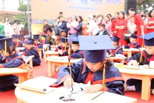 Hải Phòng: Rộn ràng khai bút đầu Xuân