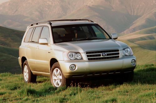 Mua xe Toyota cũ giá 5.000 USD, nhận phiếu sửa xe gần 9.000 USD