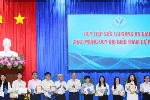Quỹ Tiếp sức tài năng An Giang trao hỗ trợ cho 203 cá nhân, sinh viên xuất sắc