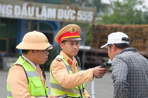 Nghệ An: Trên 200 trường hợp bị trừ điểm GPLX trong 9 ngày nghỉ Tết