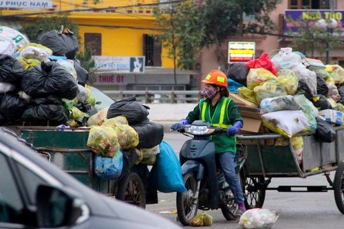 Rác thải ùn ứ sau Tết