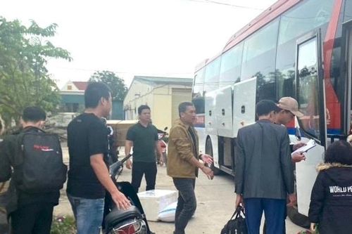 Sau Tết, nhà xe tăng giá vé hơn gấp đôi