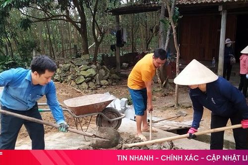 Hiệu quả 'kép' luân chuyển cán bộ về cơ sở ở Hương Khê