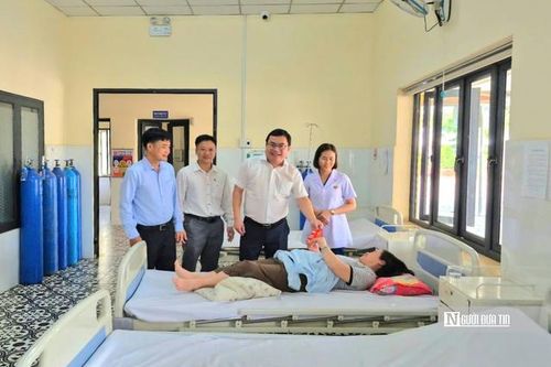 Những người giữ bình yên cho mùa Xuân-Bài 2:Gác niềm riêng phục vụ nhân dân