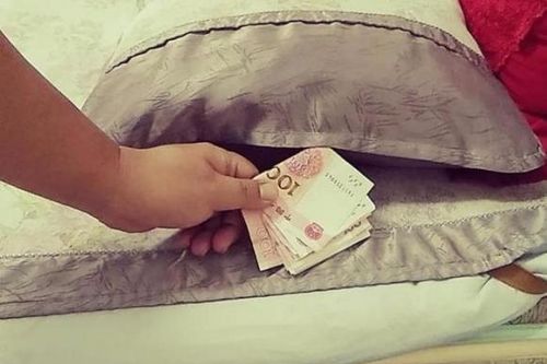 Giấu hai 'báu vật' này dưới gối, tiền tài ắt tự nhiên đến, thịnh vượng lâu bền, bạn đã biết chưa?