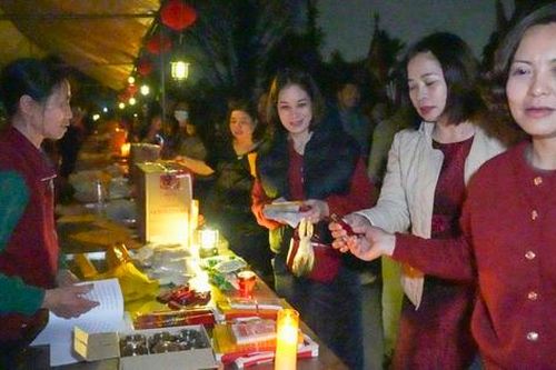 Độc đáo phiên chợ Âm Dương mỗi năm chỉ họp 1 lần vào dịp Tết