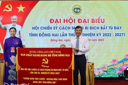Kỷ niệm 95 năm Ngày thành lập Đảng Cộng sản Việt Nam (3-2): Vận dụng bài học công tác Đảng trong nhà tù đế quốc vào xây dựng Đảng trong sạch vững mạnh (Bài 1)