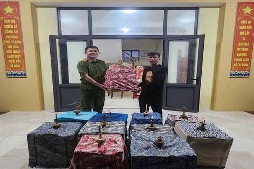 Làm rõ 2 thiếu niên trộm 11 con chim chào mào và 5 cái lồng quý giá
