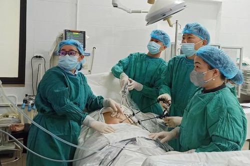 Cấp cứu kịp thời bệnh nhân chửa ngoài tử cung vỡ, choáng