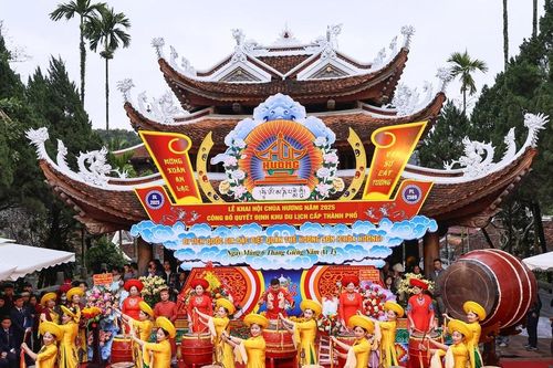 Khu di tích danh thắng Hương Sơn là khu du lịch cấp thành phố