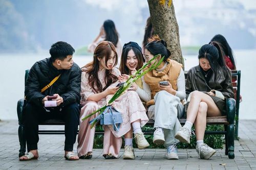 Vì sao 'chớp mắt' đã hết kỳ nghỉ Tết Ất Tỵ?