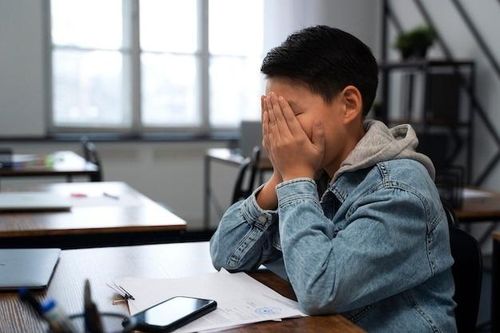 Con nghỉ Tết xong không muốn đi học thì phải làm sao?