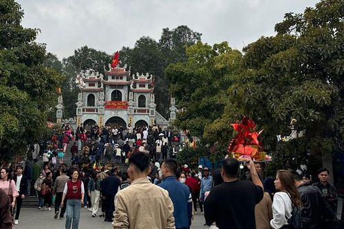 Bảo đảm an ninh trật tự tại lễ đền Bà Chúa Kho