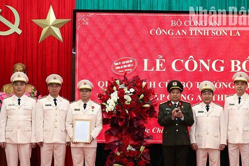 Công bố quyết định của Bộ trưởng Công an về thành lập Công an thị xã Mộc Châu