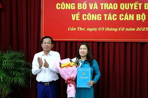 Thành ủy Cần Thơ công bố quyết định về công tác cán bộ