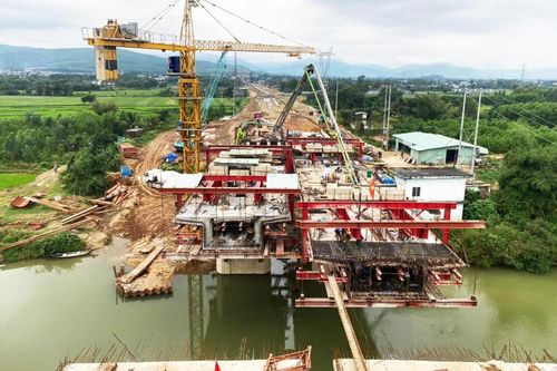 Kỳ vọng một năm tăng trưởng mạnh mẽ