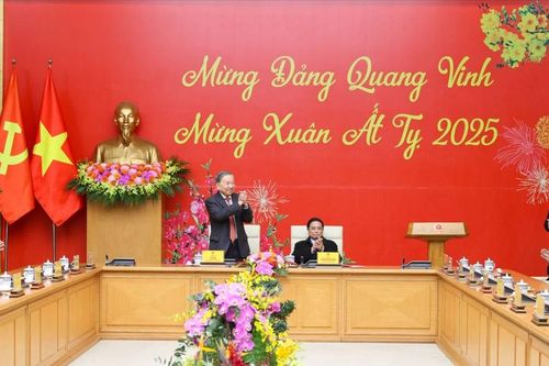 Lãnh đạo Đảng, Nhà nước dự chương trình 'Mừng Đảng quang vinh, mừng Xuân Ất Tỵ 2025'