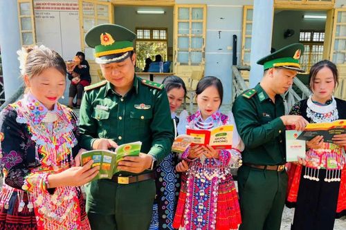Nâng cao chất lượng công tác tuyên truyền, vận động trên biên giới tỉnh Sơn La (bài 1)