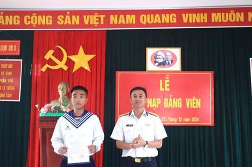 Kết nạp Đảng tại Trường Sa