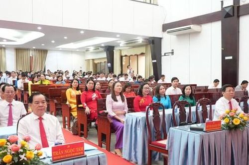 Khai việc đầu năm, quyền Bí thư Tỉnh ủy Bến Tre yêu cầu phát huy tinh thần Đồng khởi mới