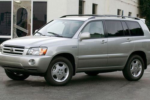 Mua xe Toyota Highlander cũ chỉ hơn 100 triệu đồng nhưng tiền sửa quá tiền mua