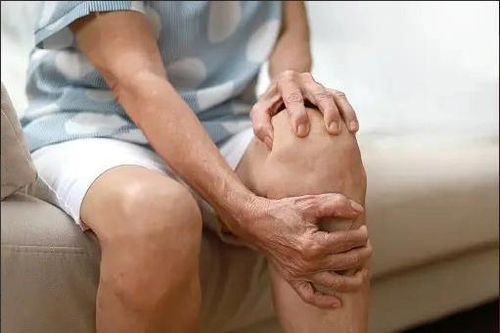 Nguy cơ đau khớp từ món ăn quen thuộc dịp Tết