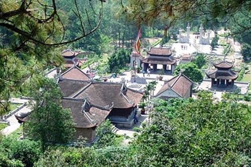 Theo dấu người xưa