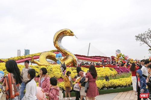 Đà Nẵng kéo dài thời gian hoạt động đường hoa đến tháng 5/2025