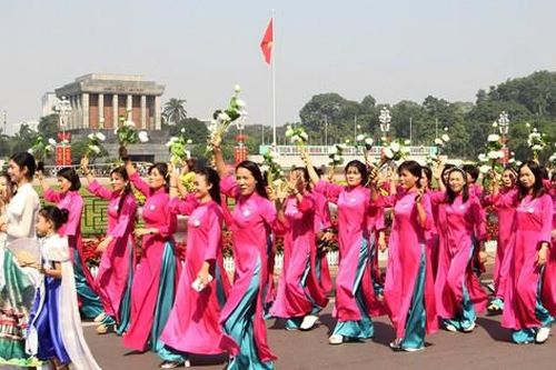 Kỷ niệm 95 năm Ngày thành lập Đảng: Phát triển đảng viên nữ - nền tảng xây dựng tổ chức Hội vững mạnh