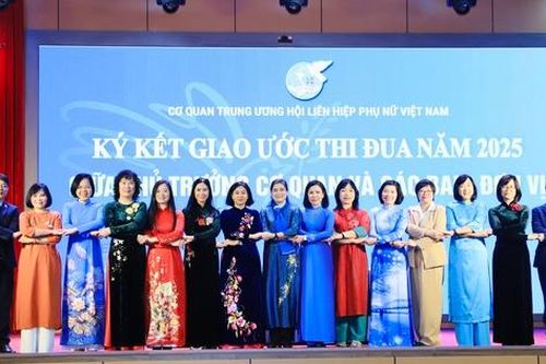 Cơ quan TƯ Hội LHPN Việt Nam gặp mặt đầu xuân Ất Tỵ 2025