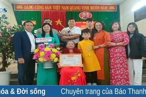 Nét đẹp hiếu nghĩa những ngày đầu xuân