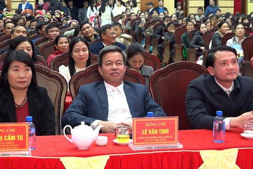 Vĩnh Lộc liên hoan văn nghệ quần chúng mừng Đảng, mừng Xuân