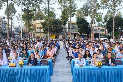 Châu Phú phát động thi đua chào mừng Đại hội Đảng các cấp