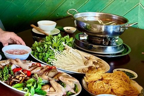 Lẩu tiềm sâm khỏe Kbang, món ngon từ sản vật địa phương