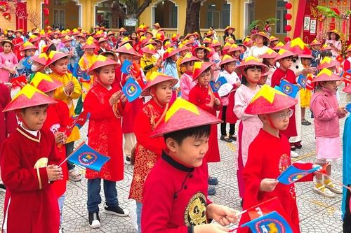 Chuyến du xuân hướng về Đảng, Bác Hồ kính yêu