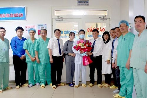 Người đàn ông hái cà phê thuê có cuộc sống mới nhờ ghép tim xuyên Việt